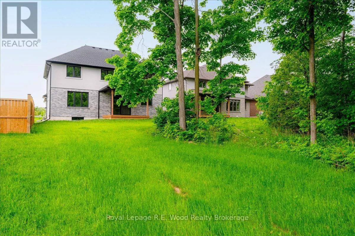 61 SUNVIEW DRIVE