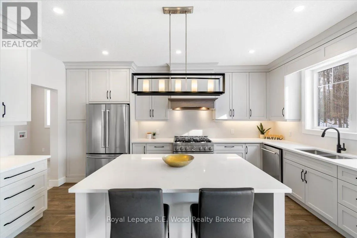 61 SUNVIEW DRIVE