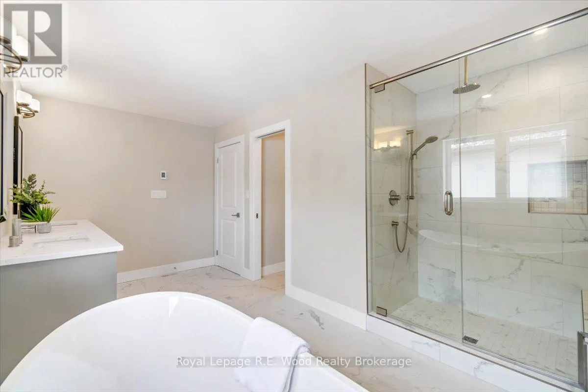 61 SUNVIEW DRIVE