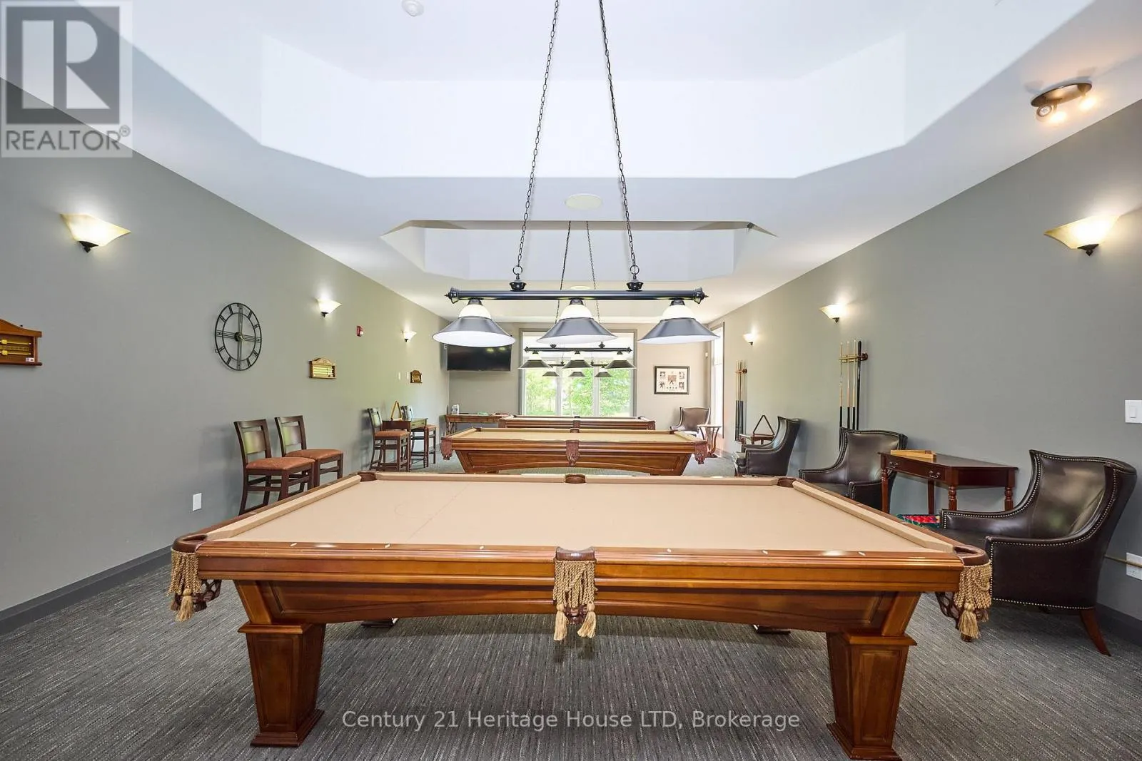 32 SUNRISE COURT