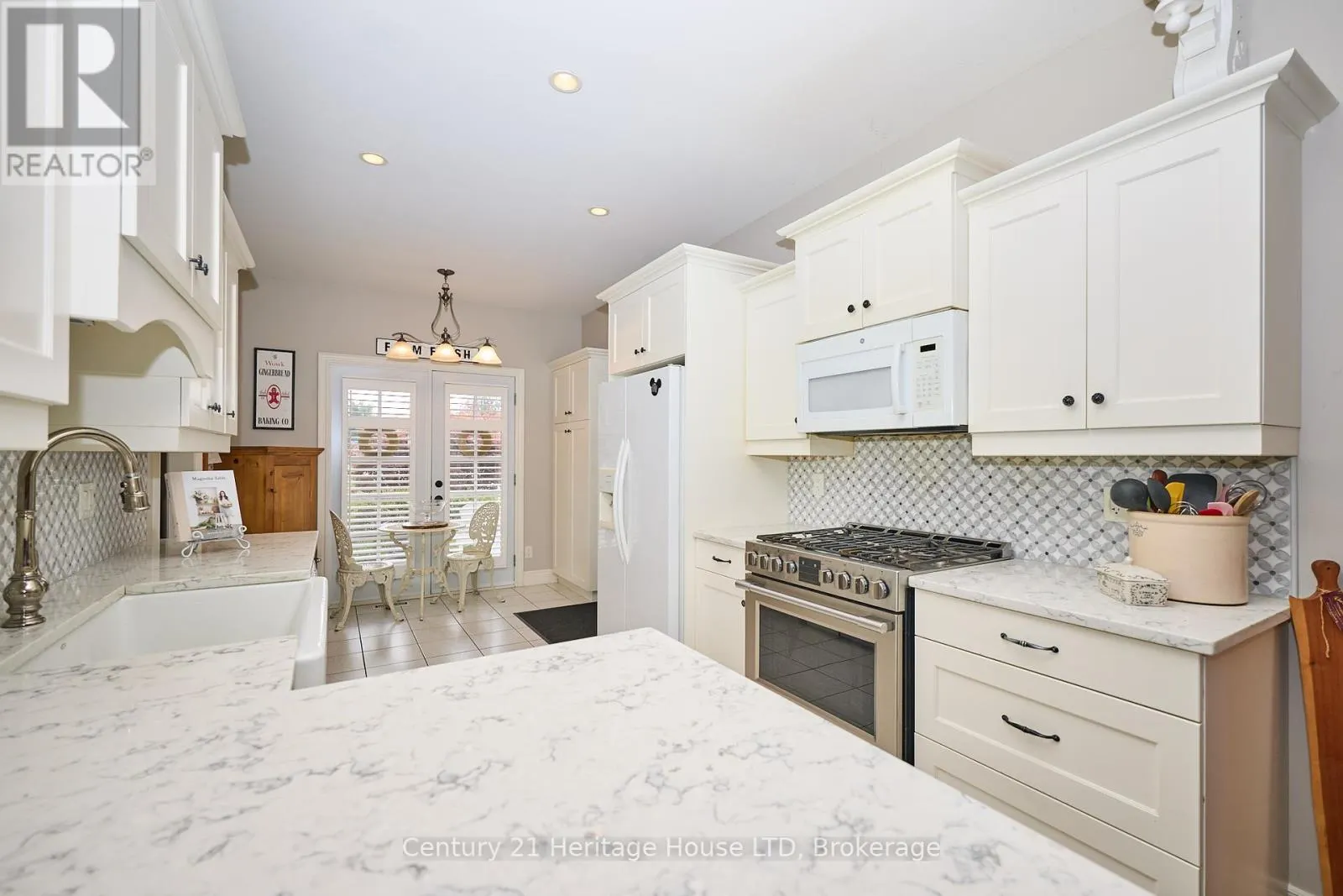 32 SUNRISE COURT
