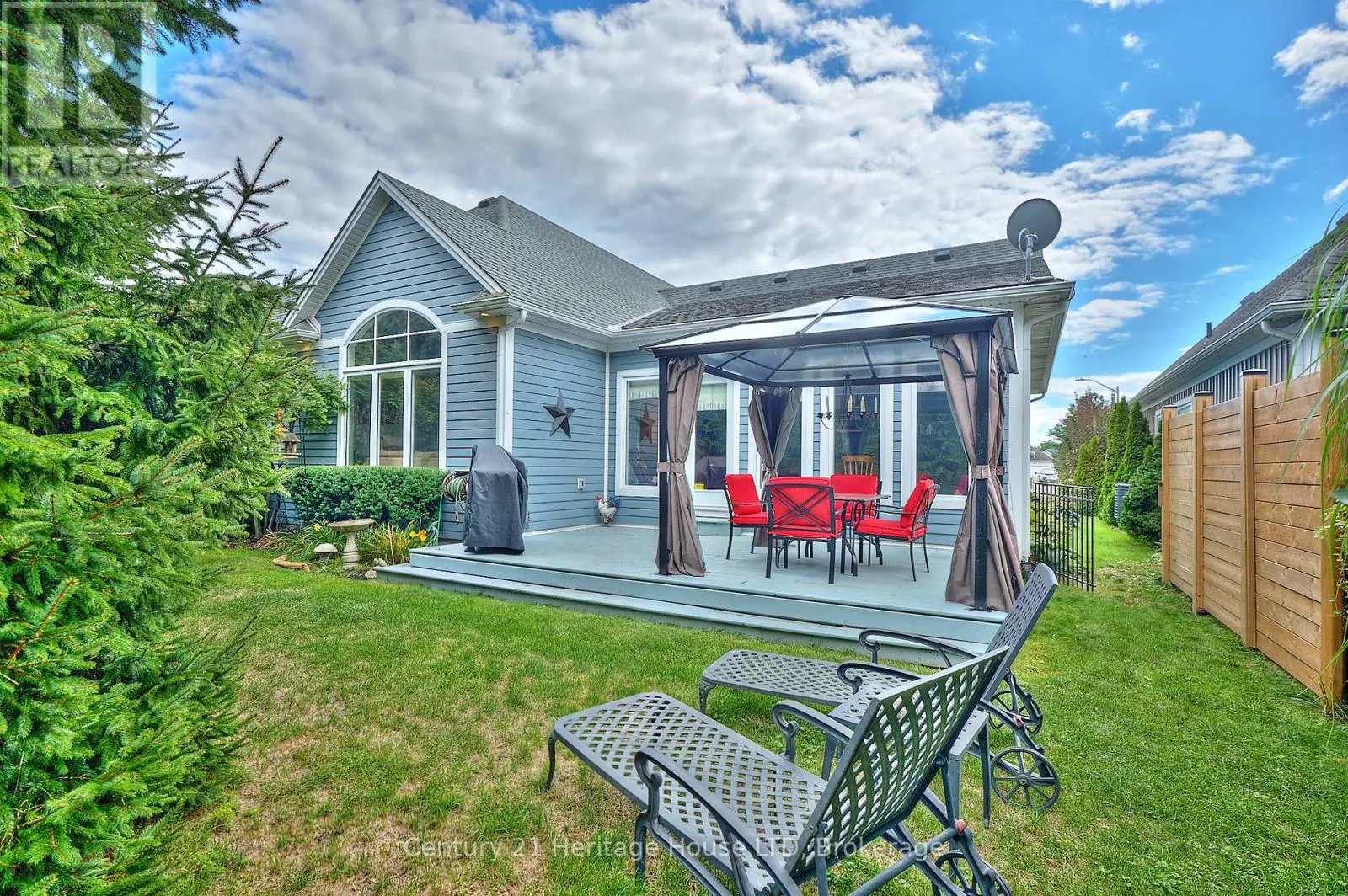 32 SUNRISE COURT