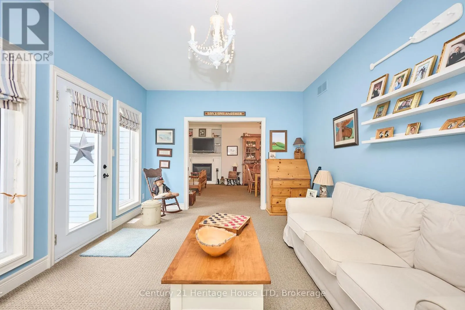 32 SUNRISE COURT