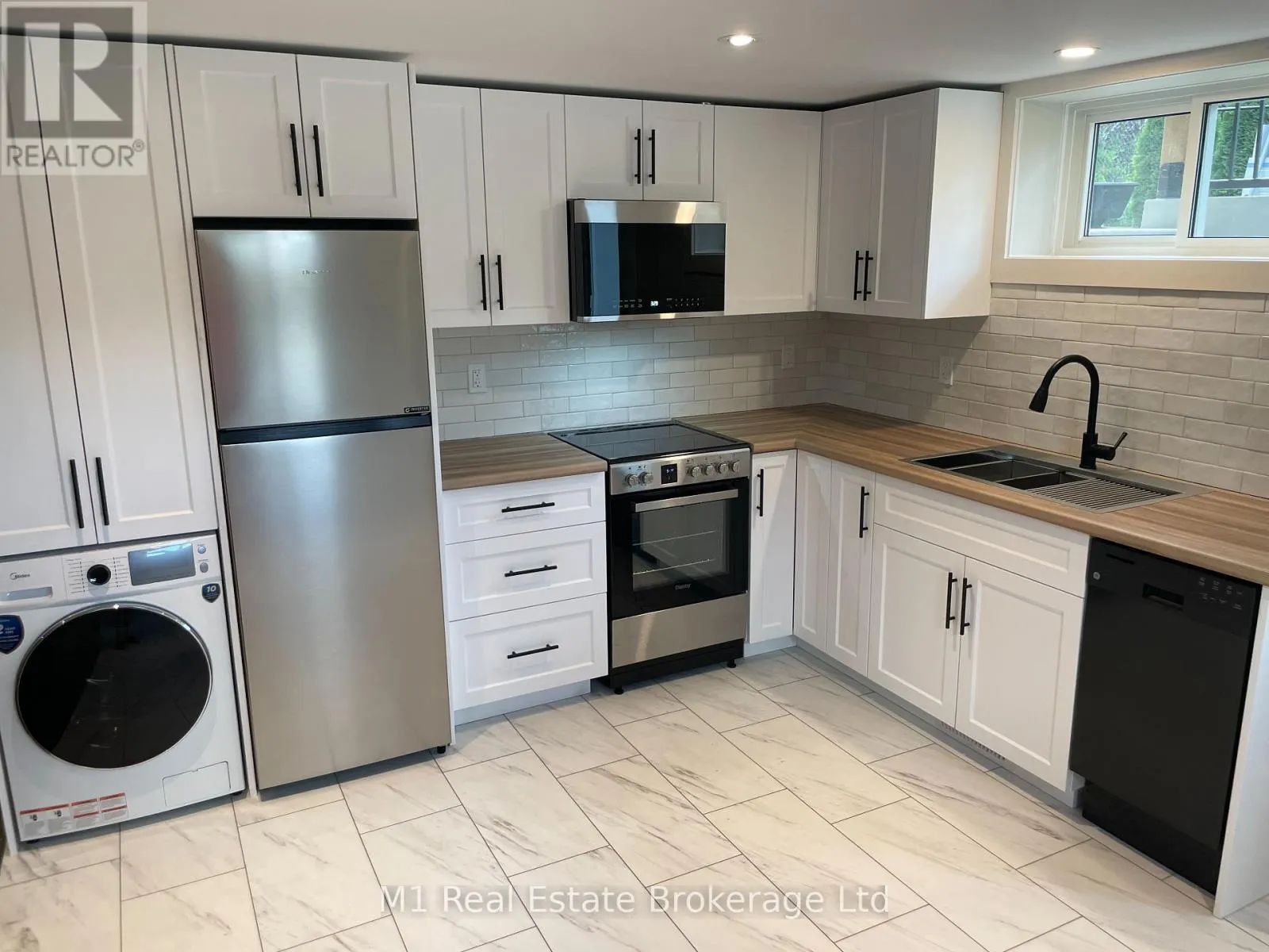 LL - 18 PROMENADE ROAD, #LL
