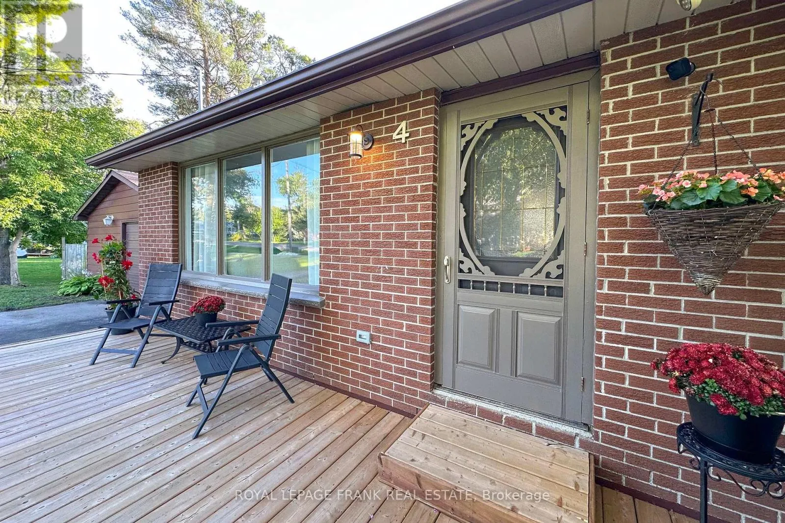 4 ARBOUR COURT