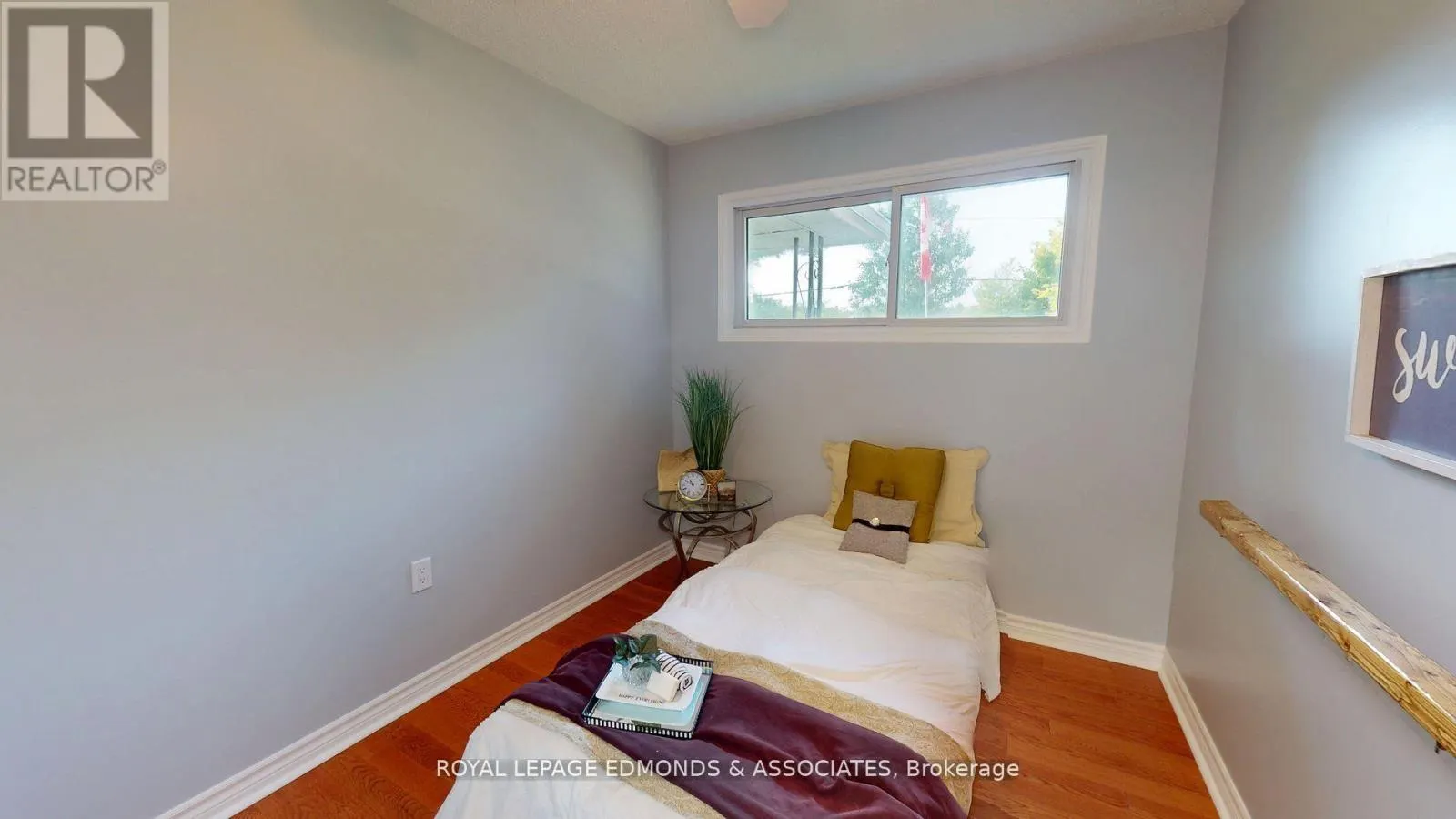 3283 PETAWAWA BOULEVARD