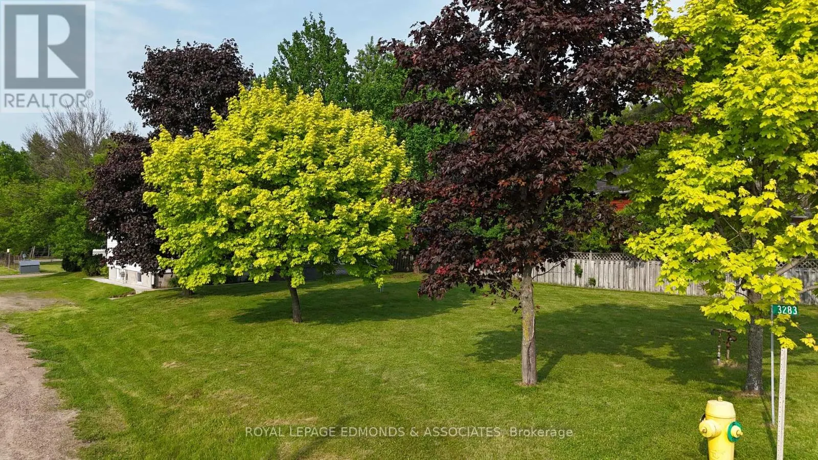 3283 PETAWAWA BOULEVARD