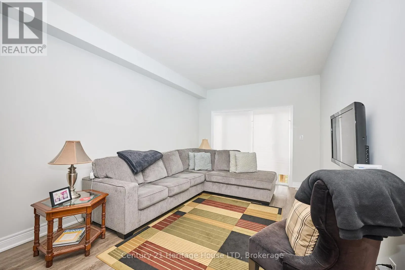 427 WILLIAMS CRESCENT