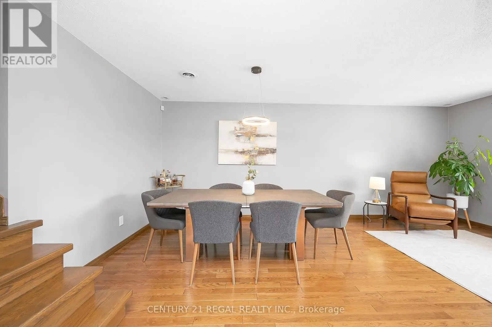 3 MENTINO COURT