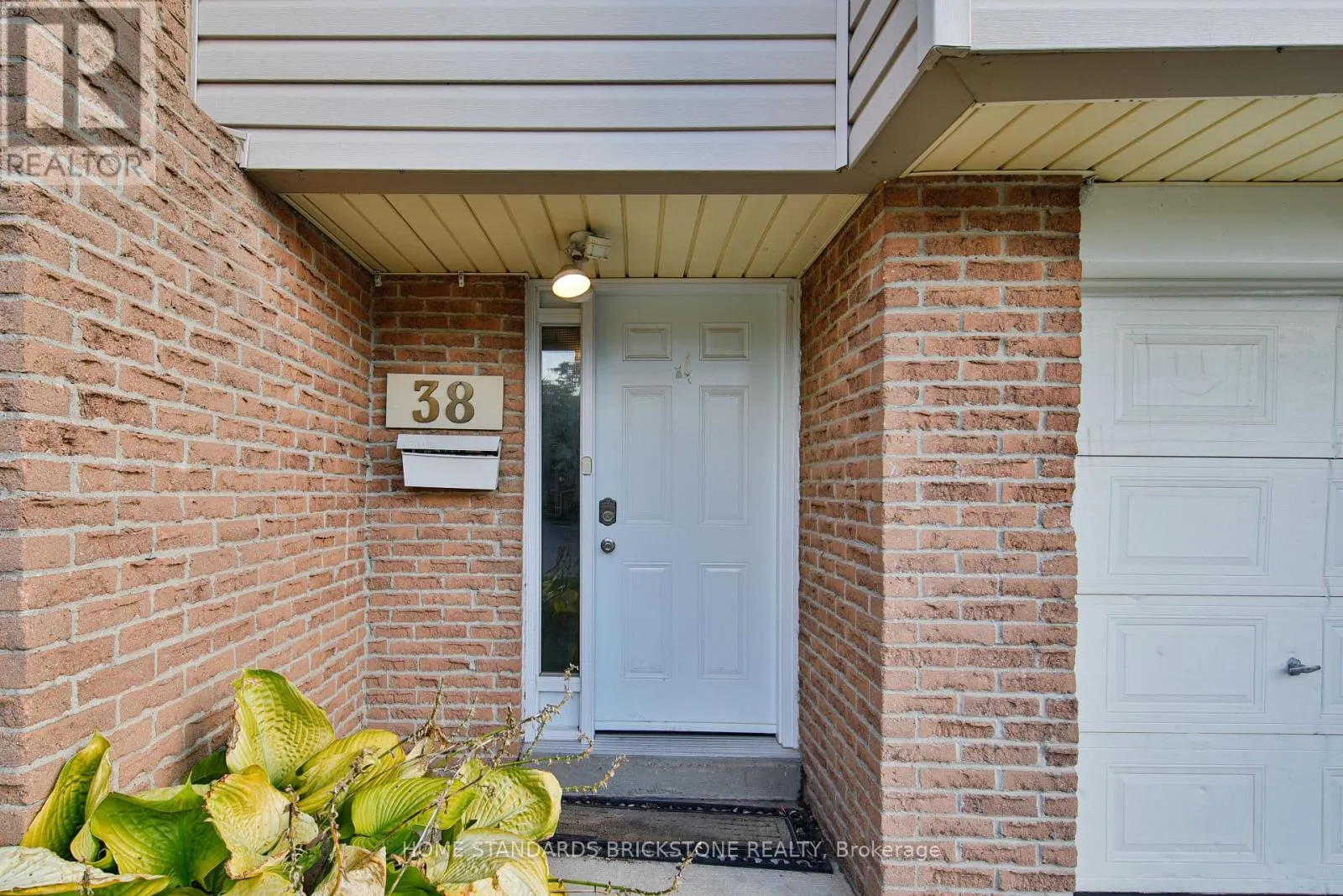 38 - 700 OSGOODE DRIVE N