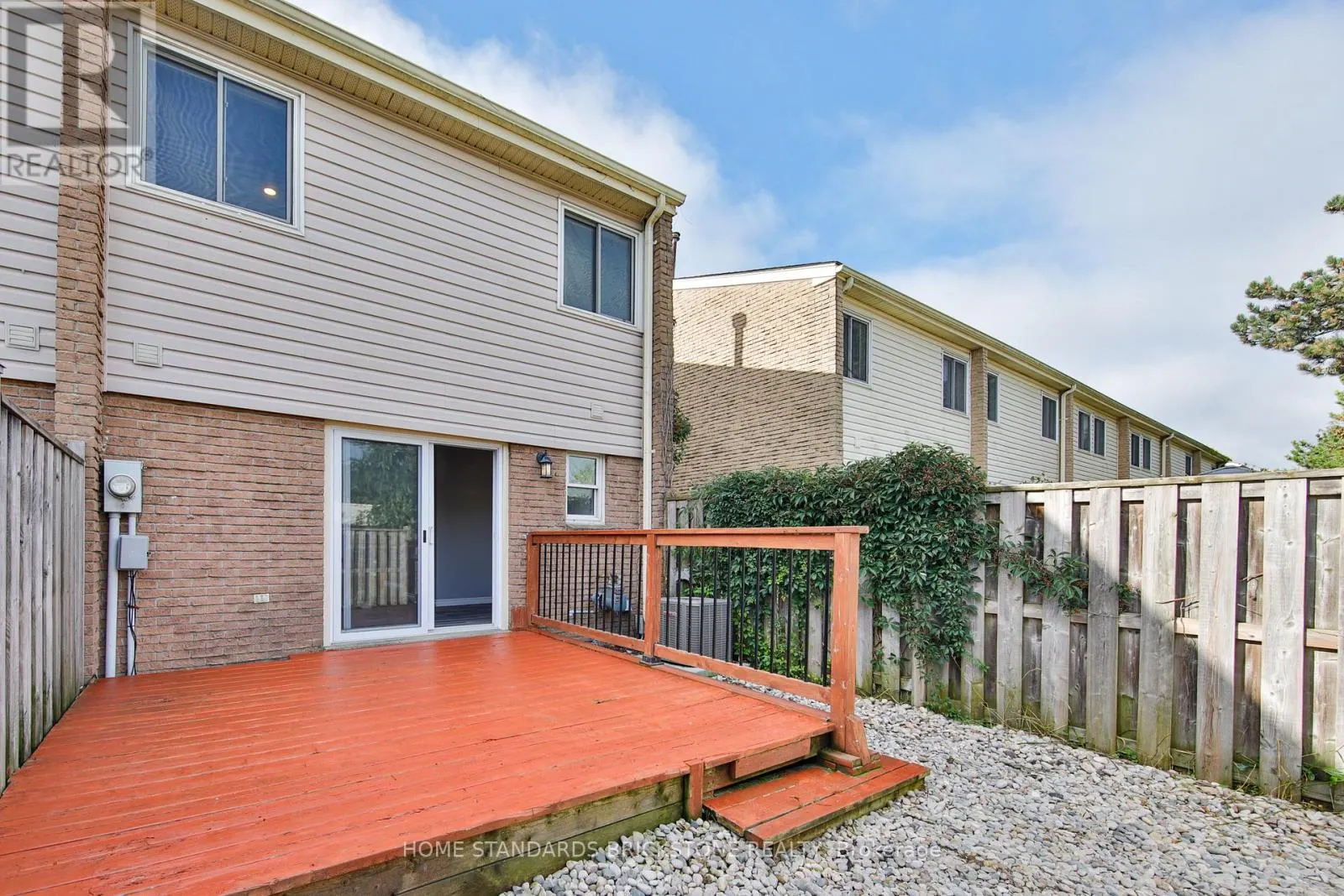 38 - 700 OSGOODE DRIVE N