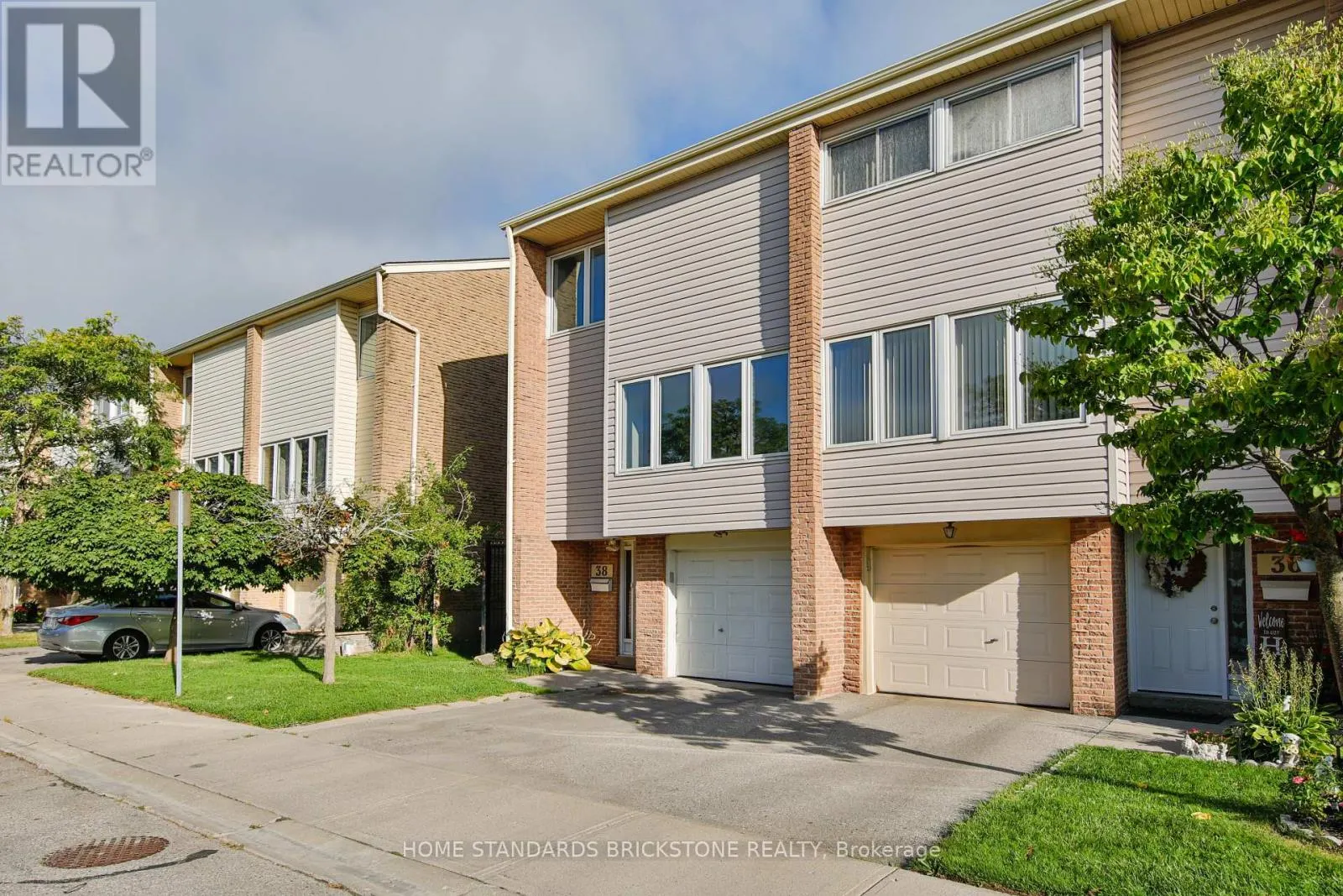 38 - 700 OSGOODE DRIVE N