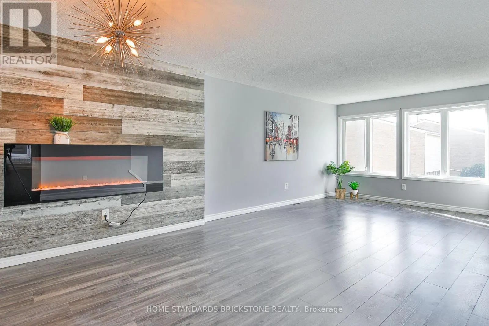 38 - 700 OSGOODE DRIVE N