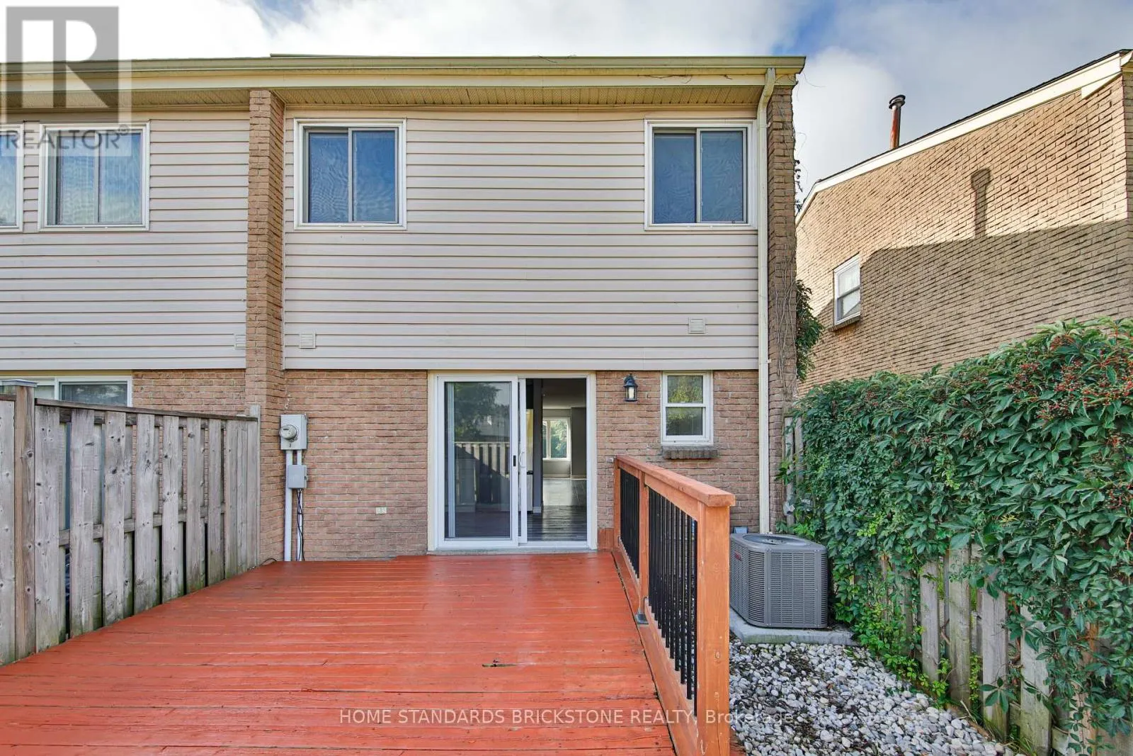 38 - 700 OSGOODE DRIVE N