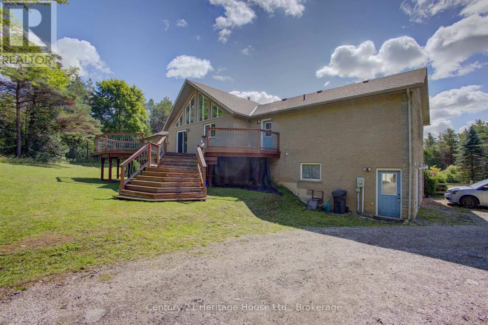 323041 DURHAM ROAD E