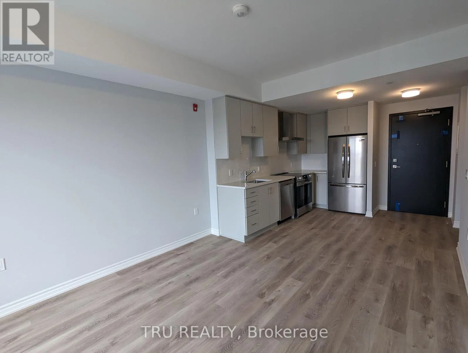 417 - 1350 HEMLOCK ROAD