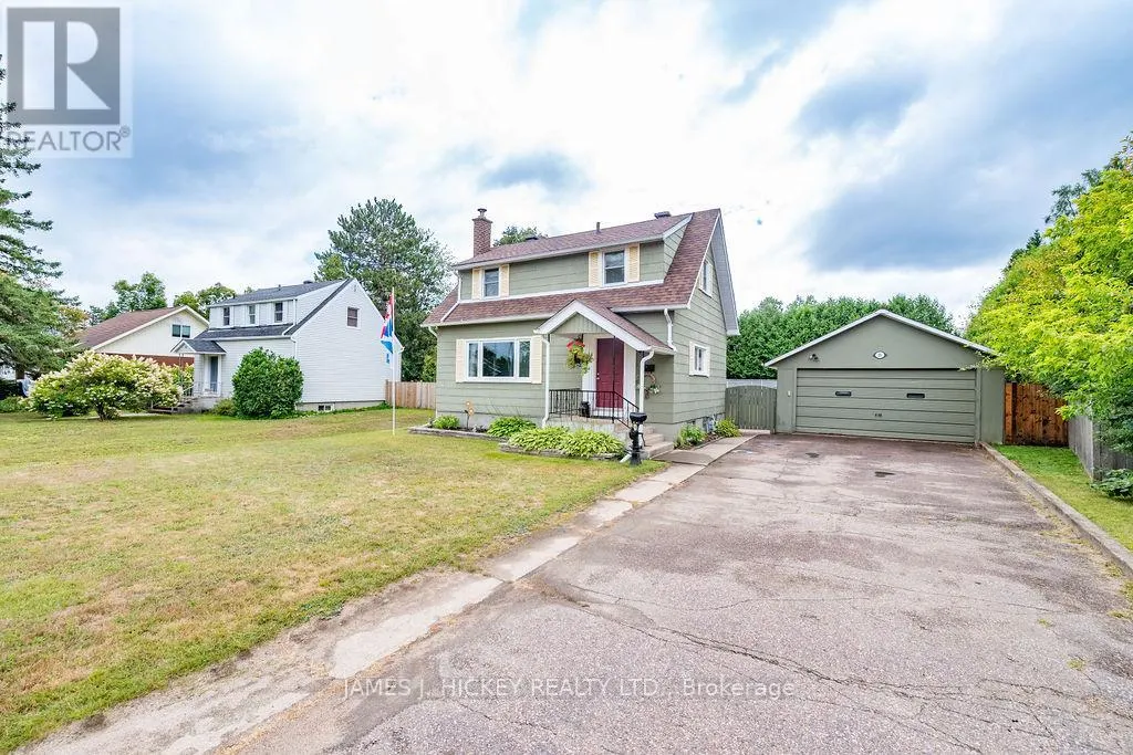 25 LAURENTIAN STREET