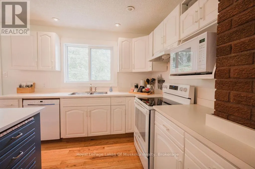 414 JIM YOUNG ROAD