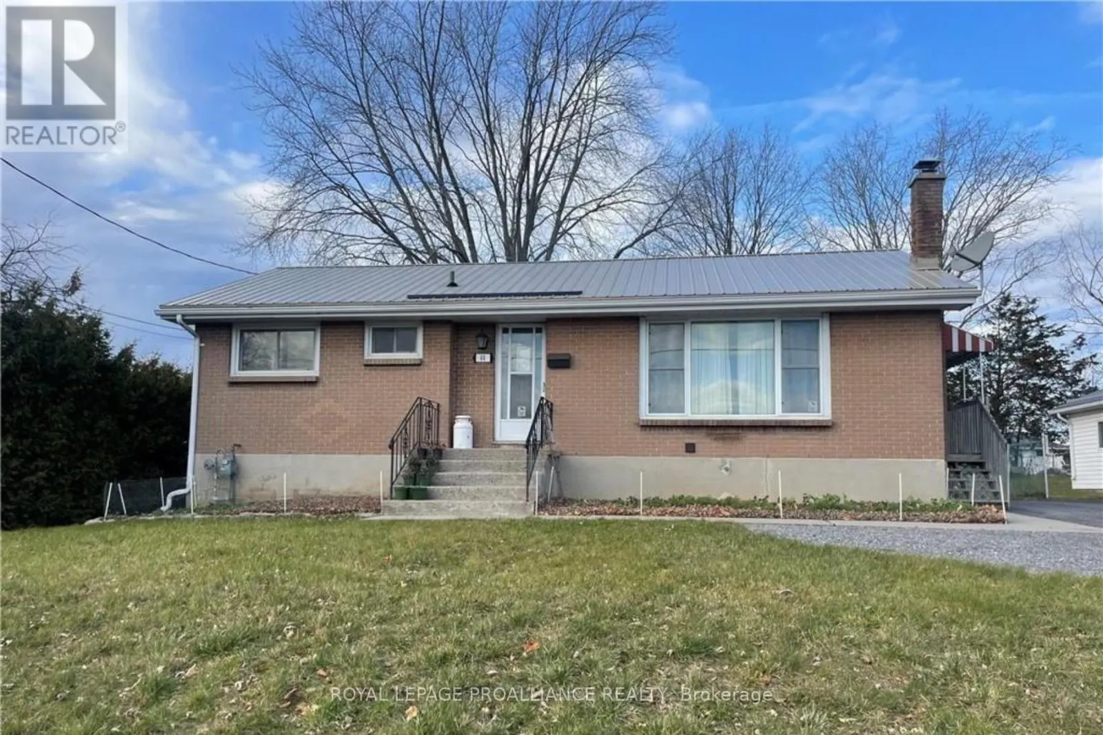 A - 44 NORTH PARK GARDENS, #A