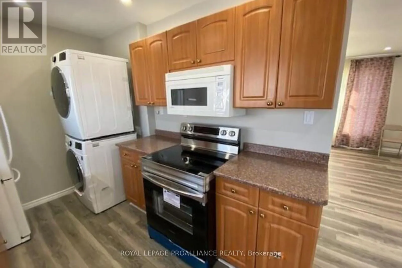 A - 44 NORTH PARK GARDENS, #A