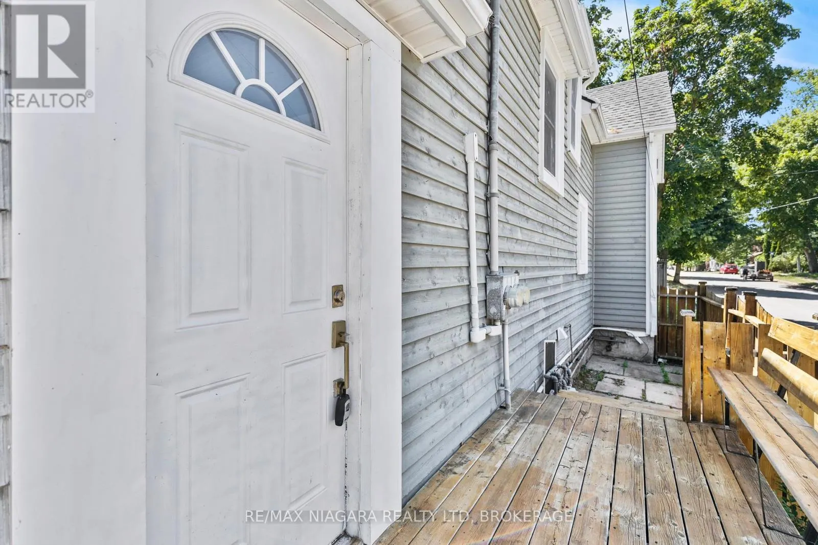 44 FORSYTHE STREET