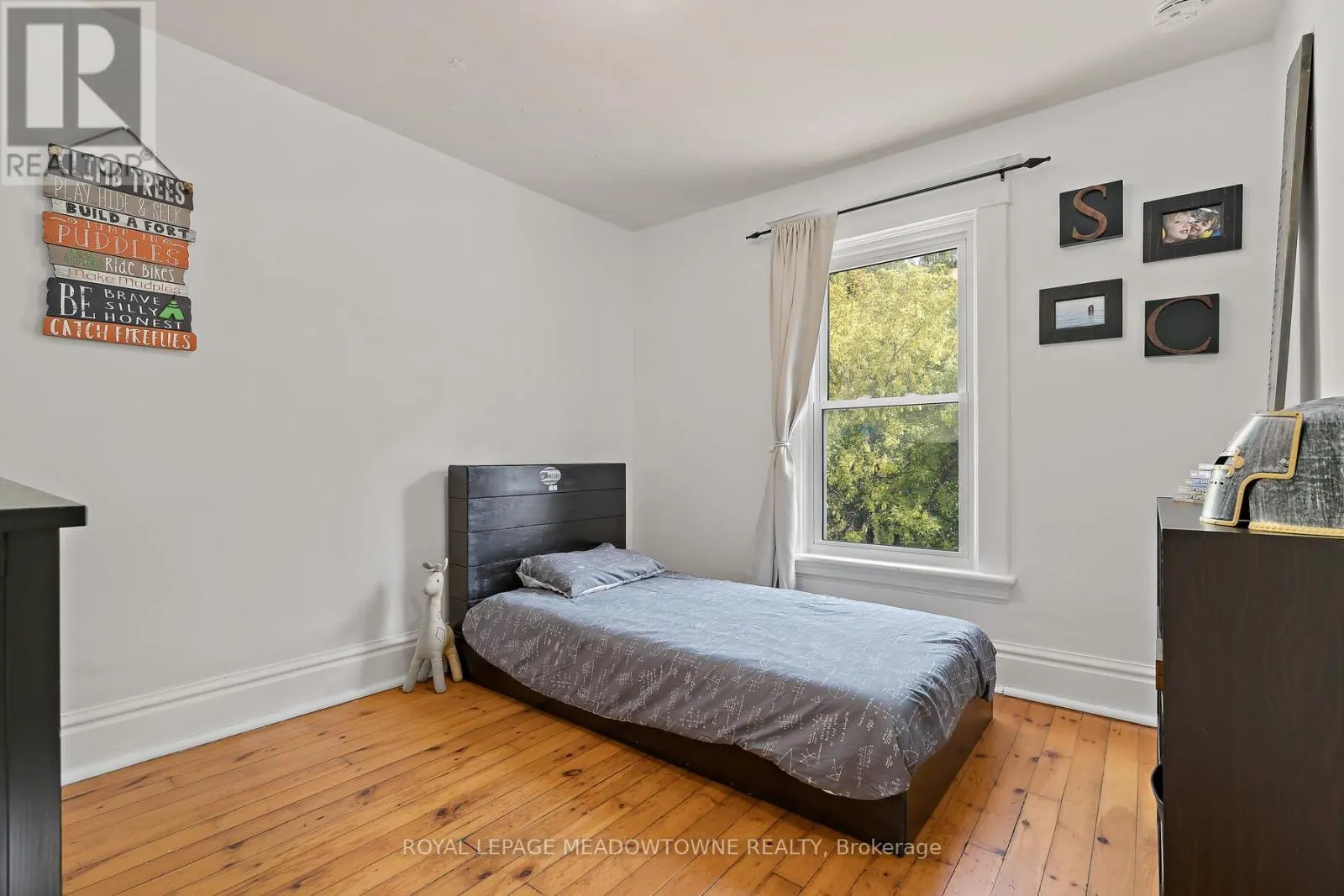 14 VERNEY STREET