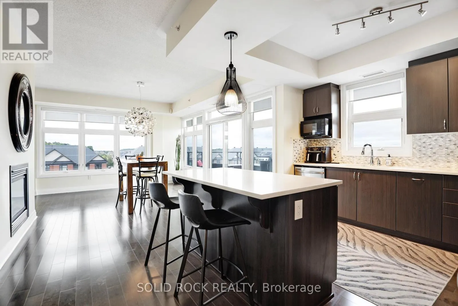 401 - 200 GLENROY GILBERT DRIVE