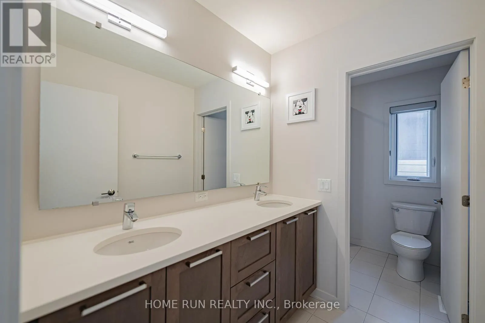899 RALPH HENNESSY AVENUE