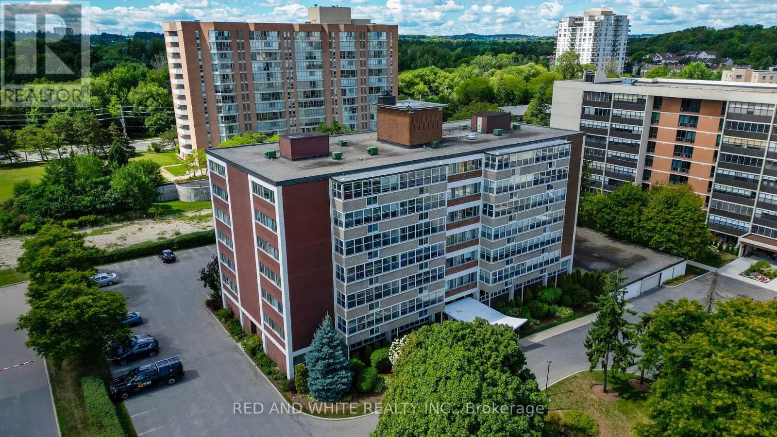 407 - 45 WESTMOUNT ROAD N