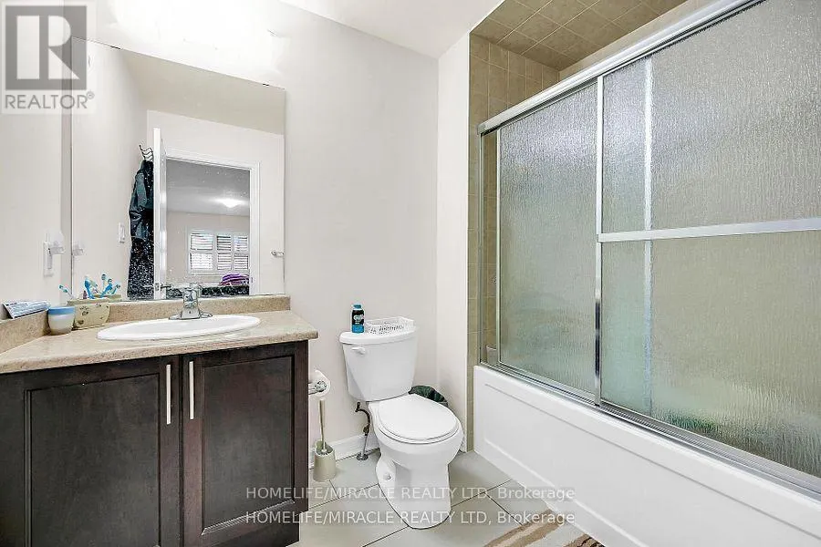 3 ALDGATE AVENUE