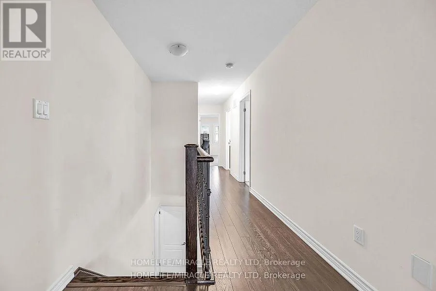 3 ALDGATE AVENUE