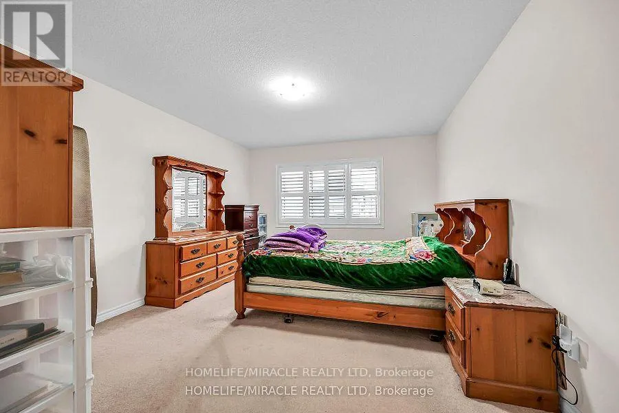 3 ALDGATE AVENUE