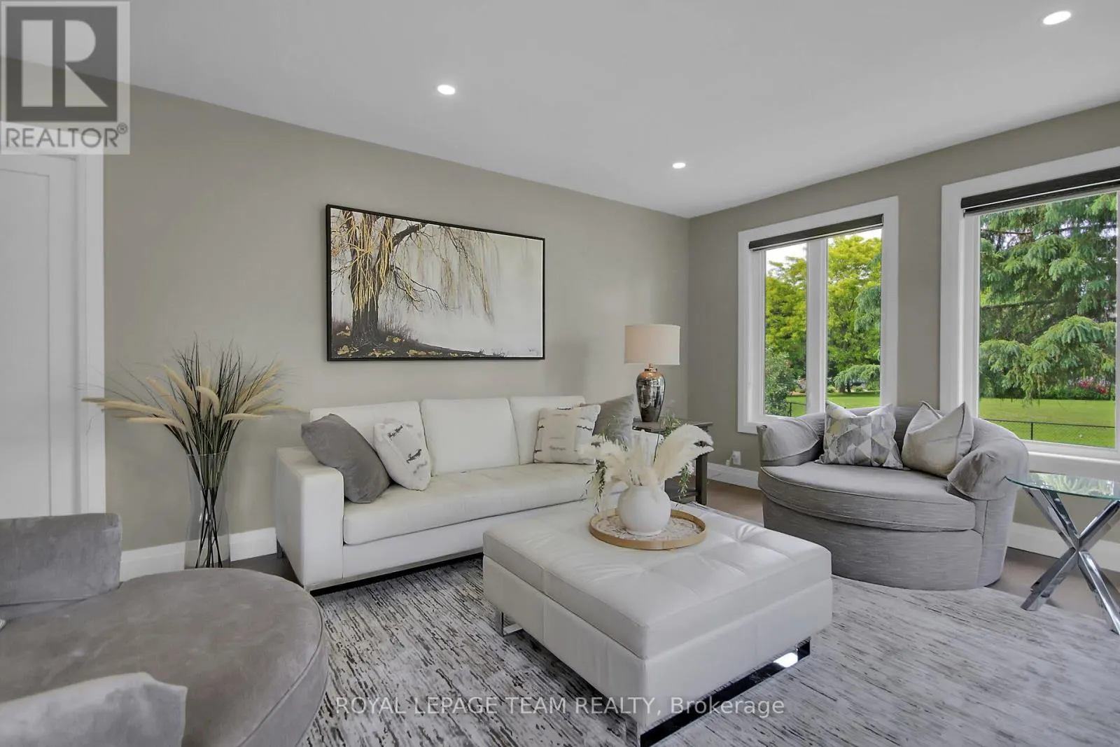 8 RICHLAND DRIVE