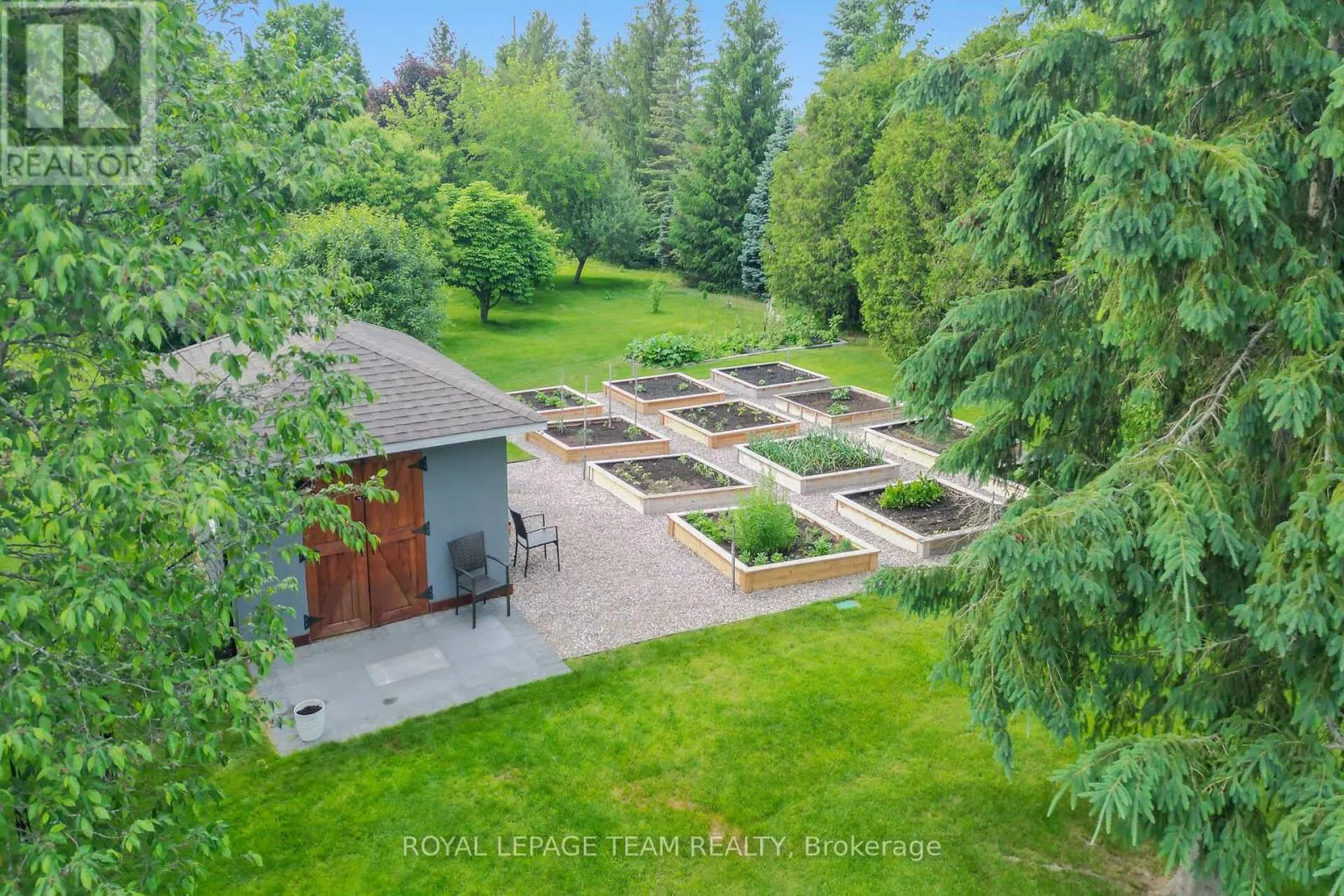 8 RICHLAND DRIVE