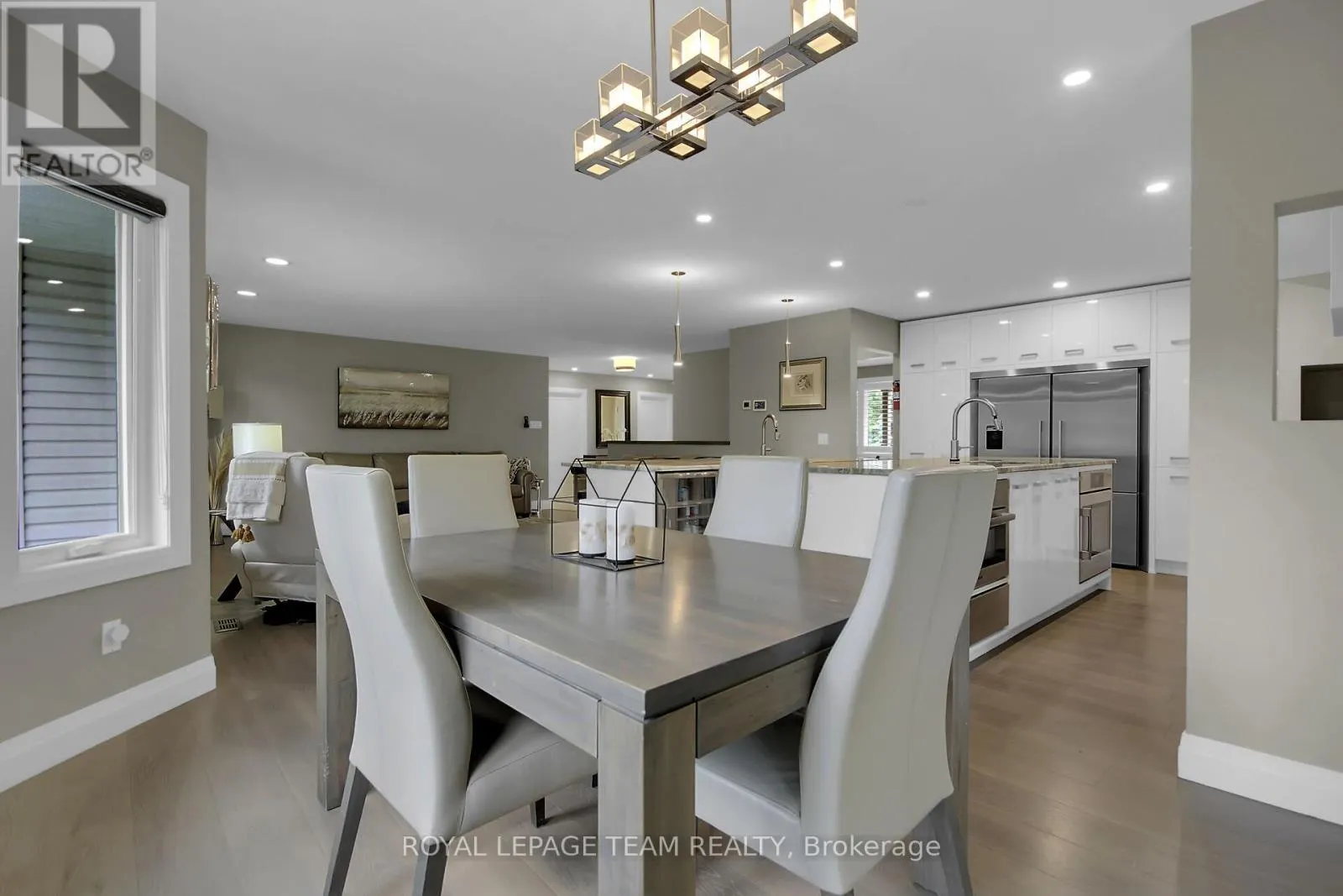 8 RICHLAND DRIVE
