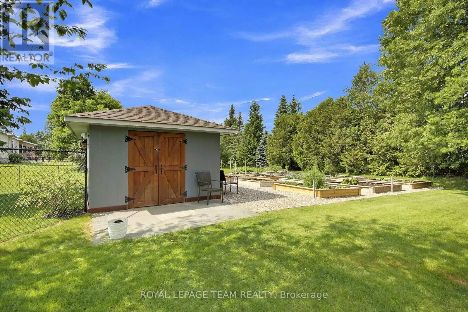 8 RICHLAND DRIVE