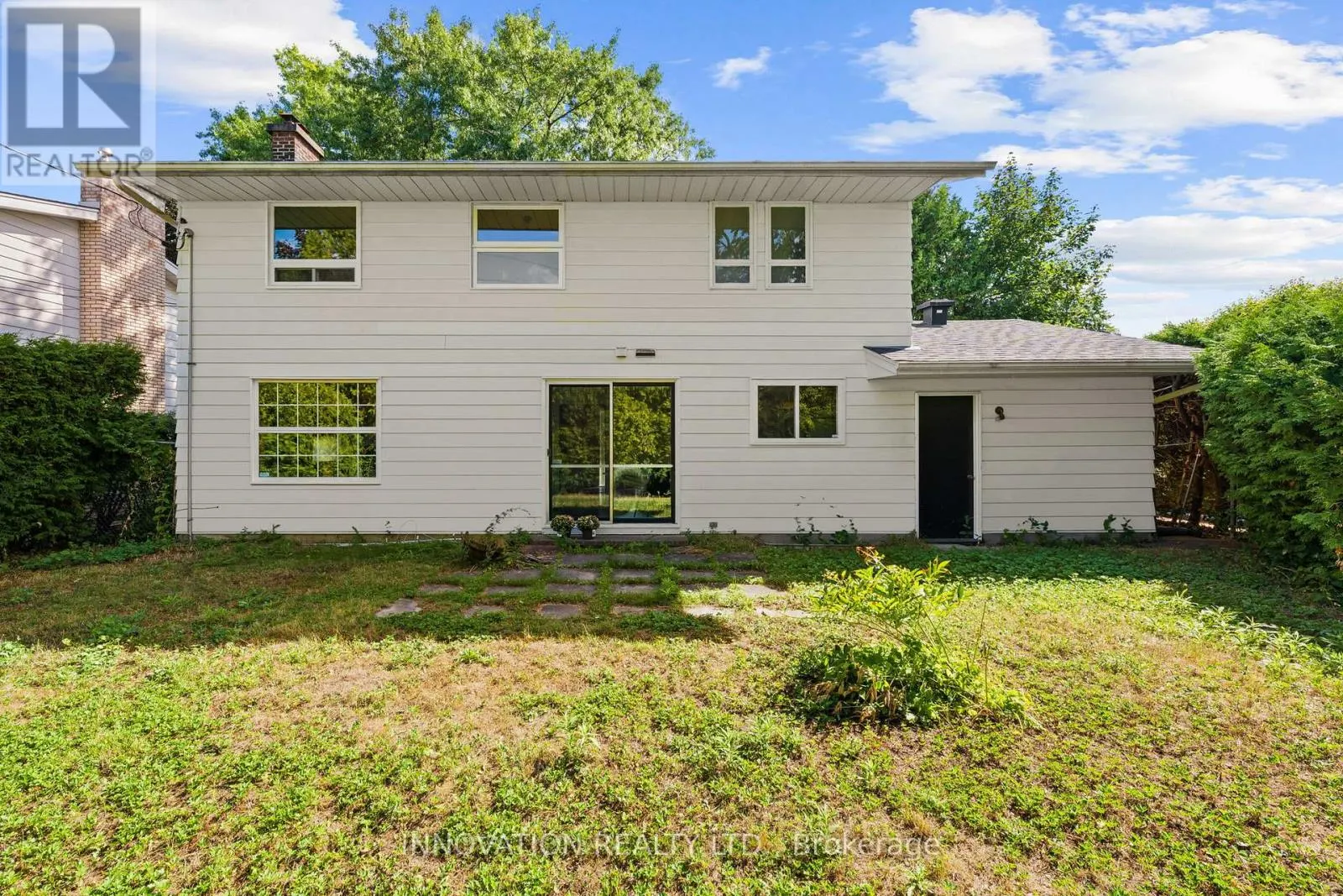 1867 DORSET DRIVE