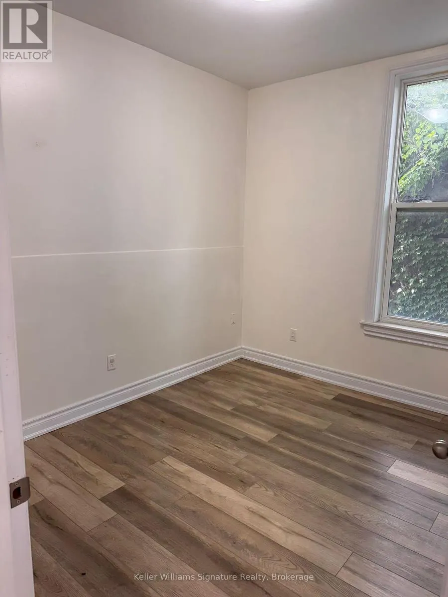 UPPER - 287 HUNTER STREET E, #Upper