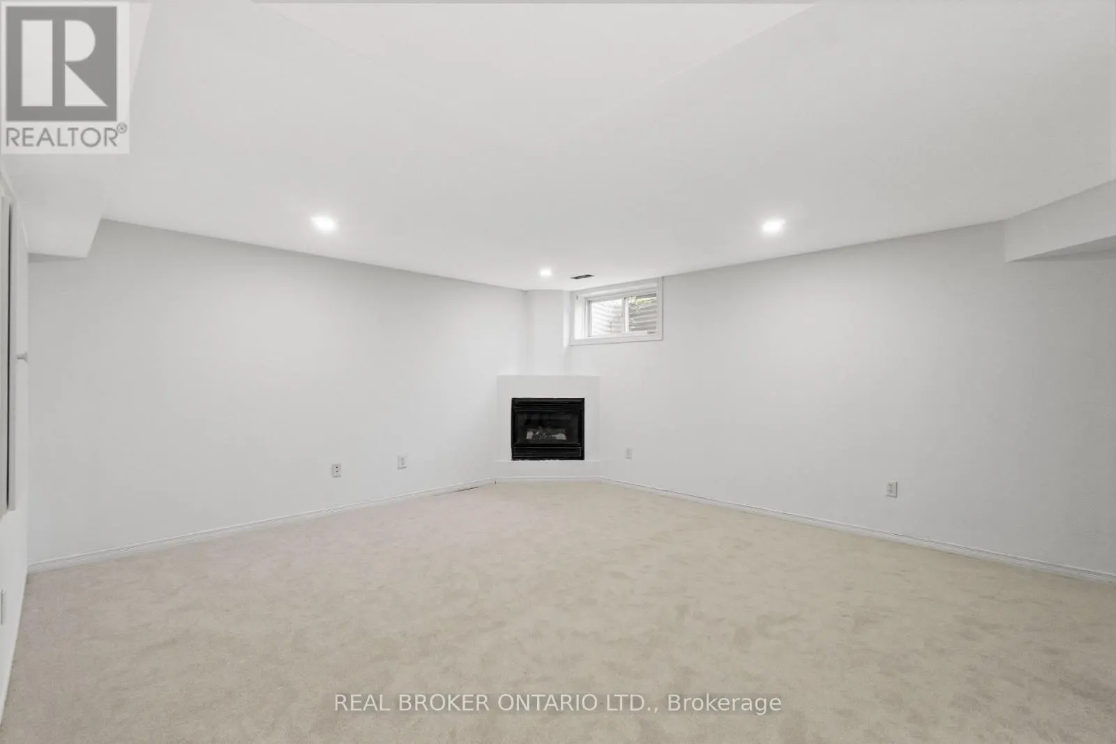3 A SOUTHPARK DRIVE