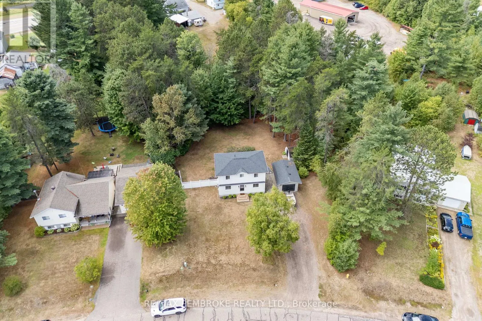5 DENNIS CRESCENT