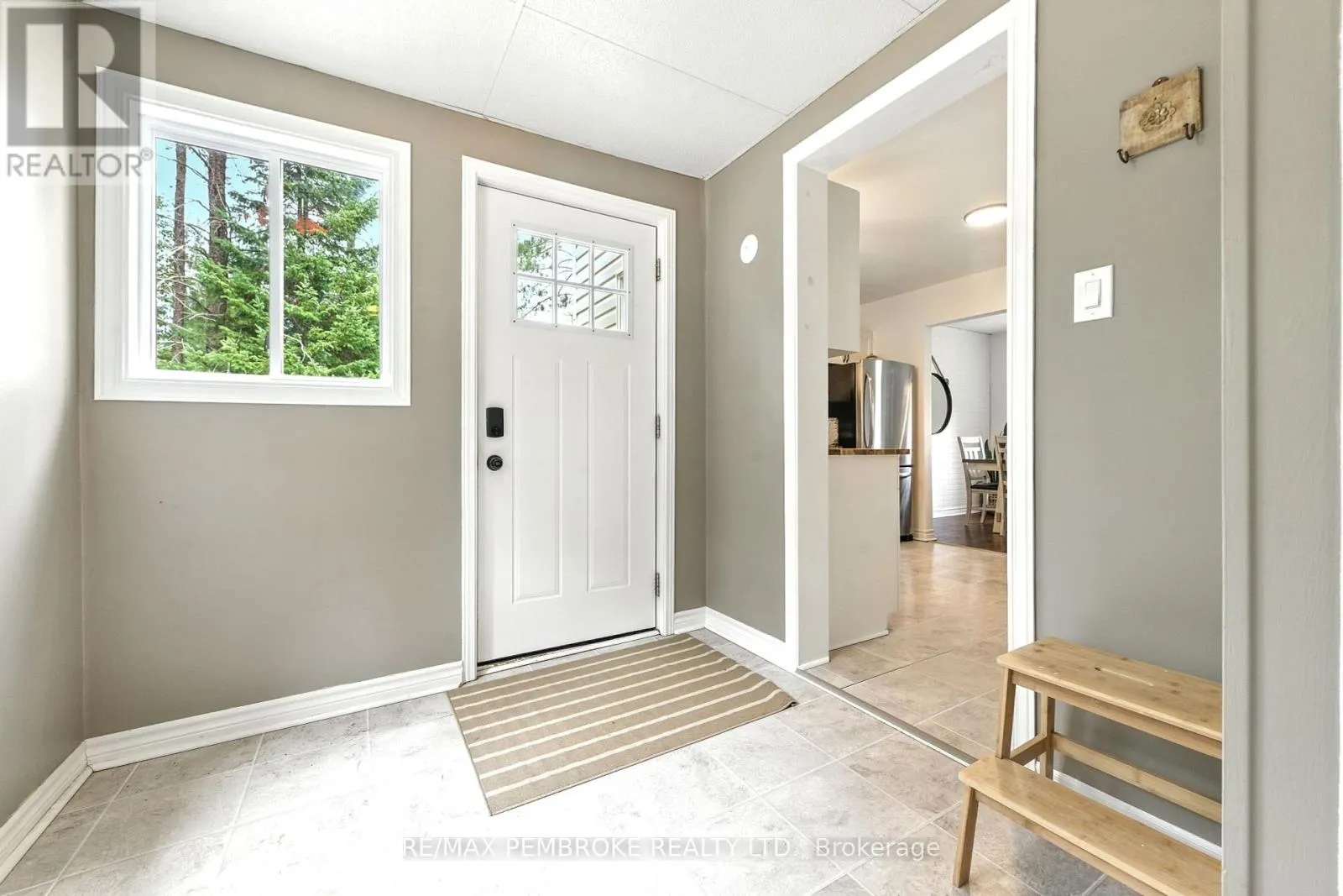 5 DENNIS CRESCENT
