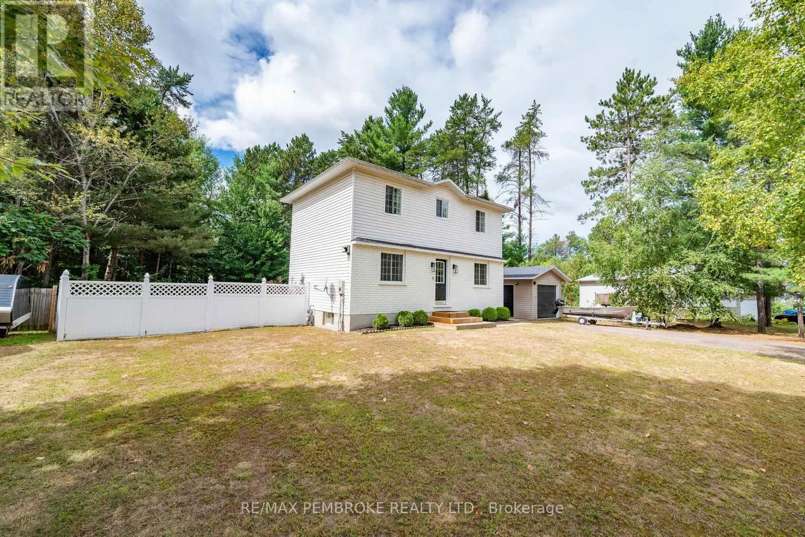 5 DENNIS CRESCENT