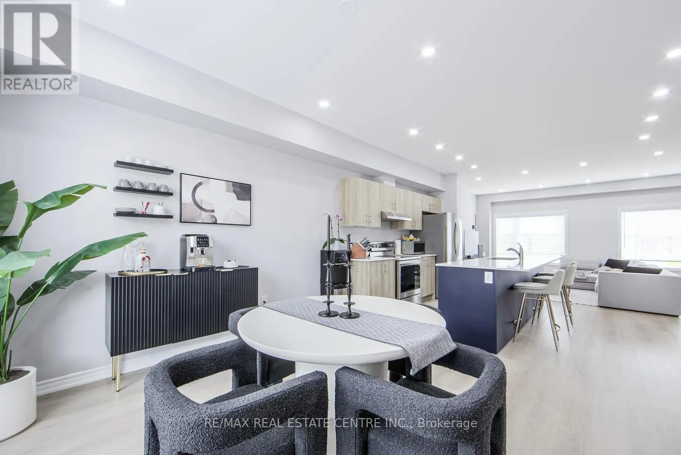 52 SENTINEL LANE