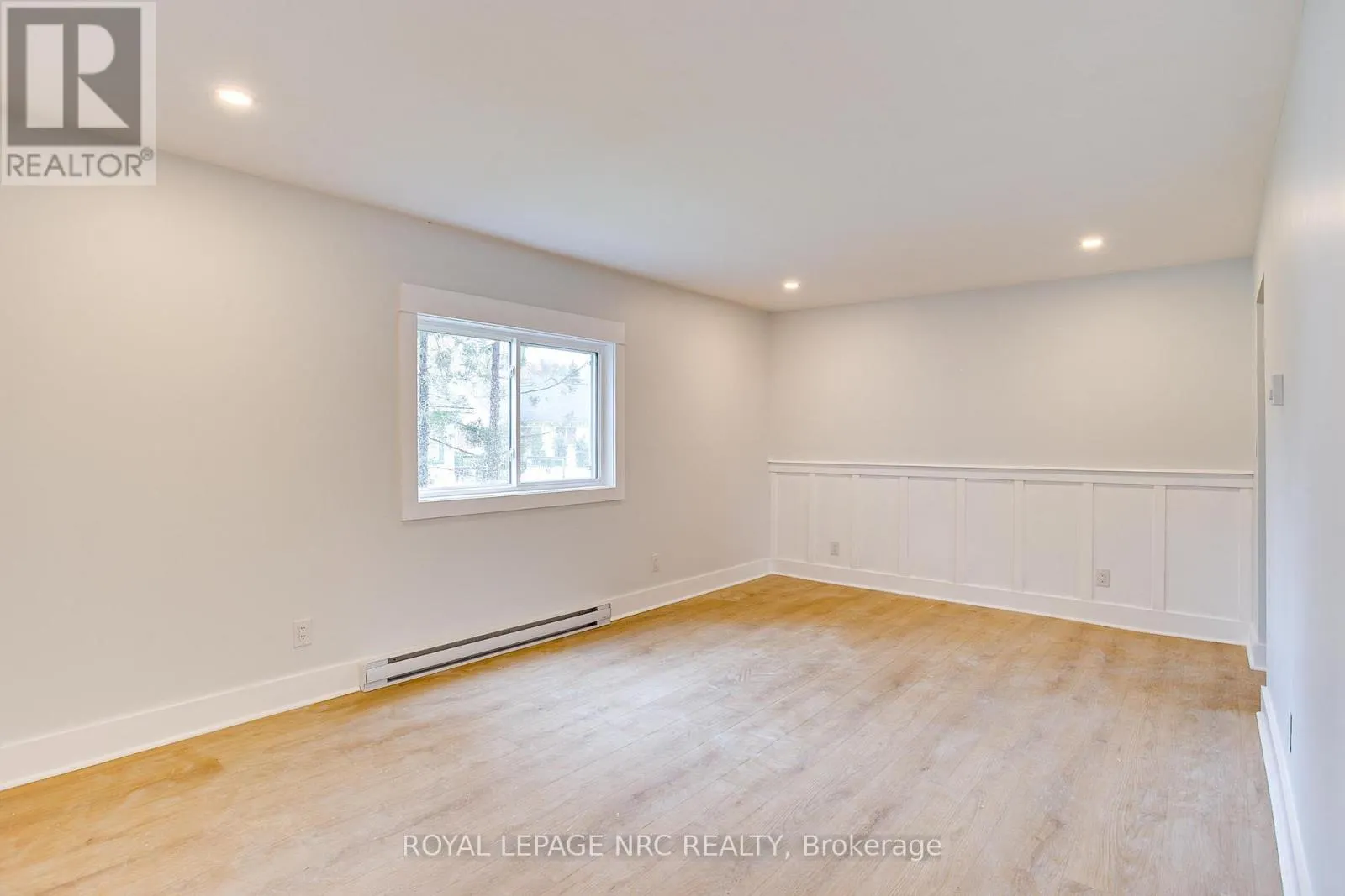 6 - 316 ELMWOOD AVENUE, #6