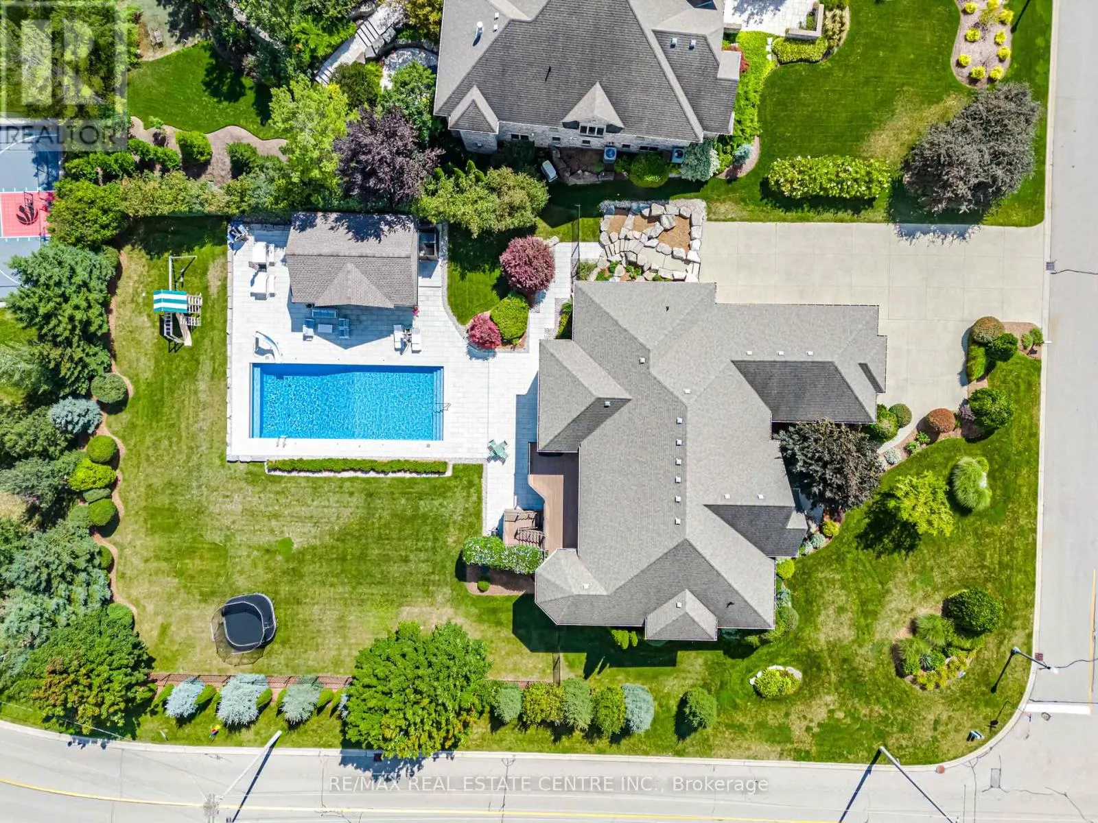 86 CANTERS CLOSE