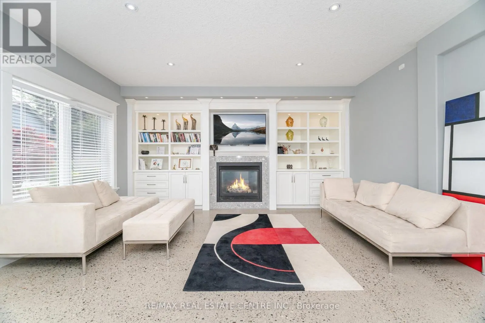 86 CANTERS CLOSE