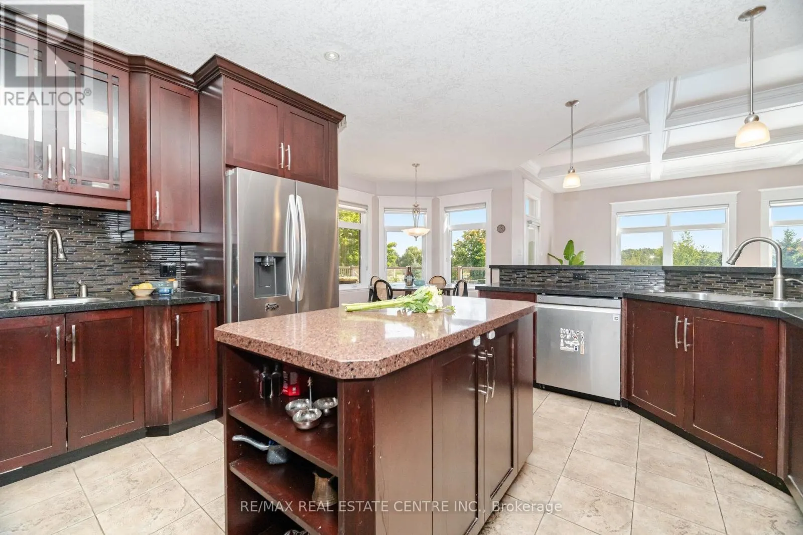 86 CANTERS CLOSE