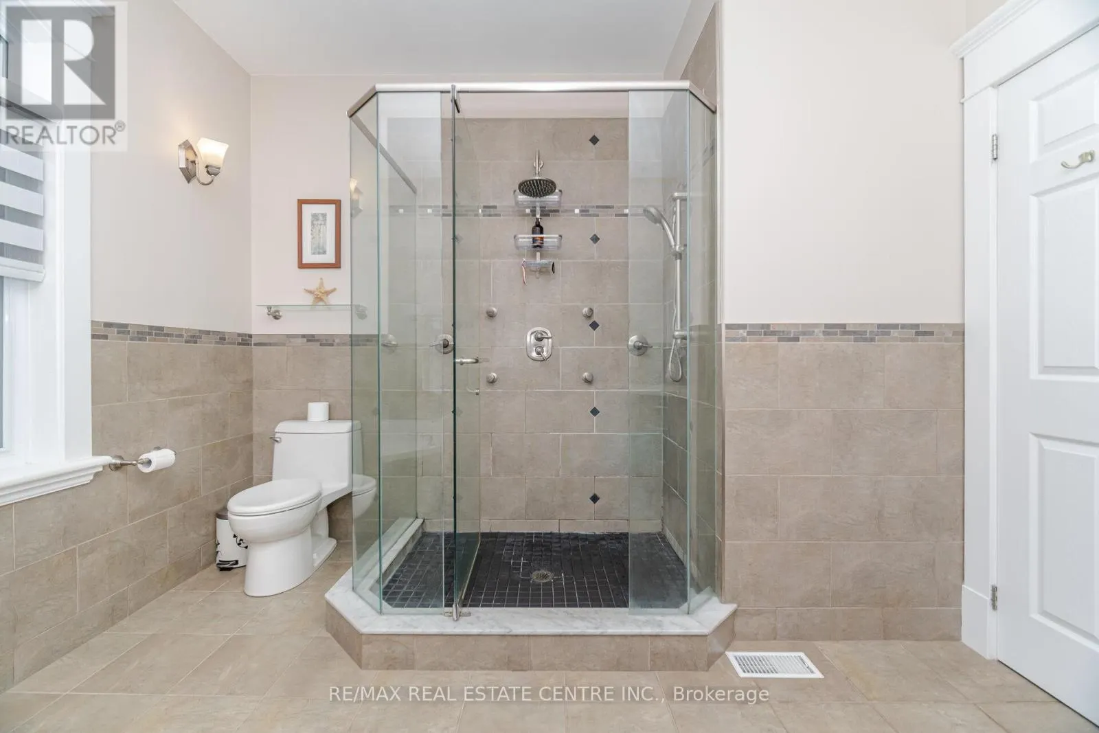 86 CANTERS CLOSE