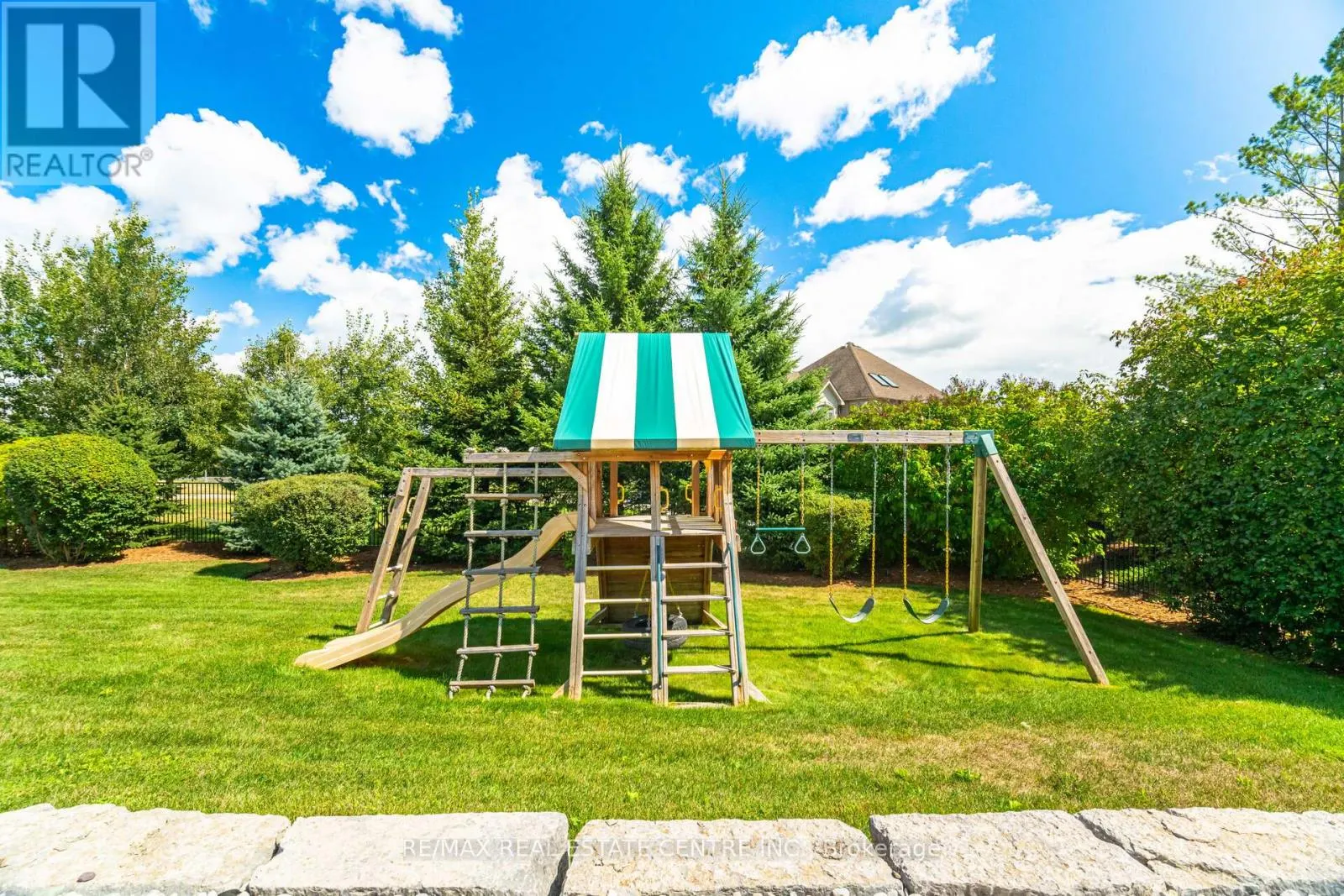 86 CANTERS CLOSE