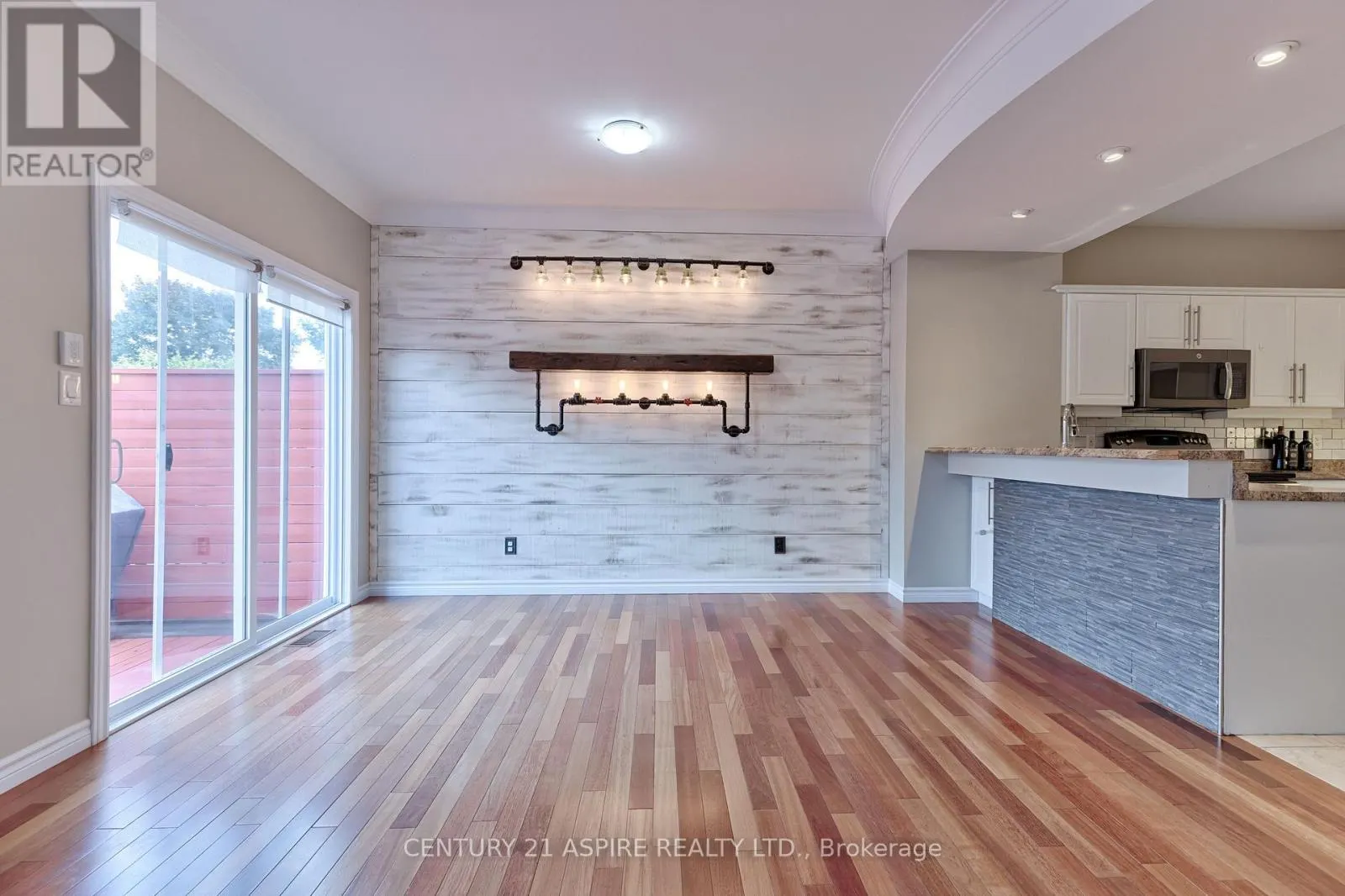 33 NORTHBROOK ROAD